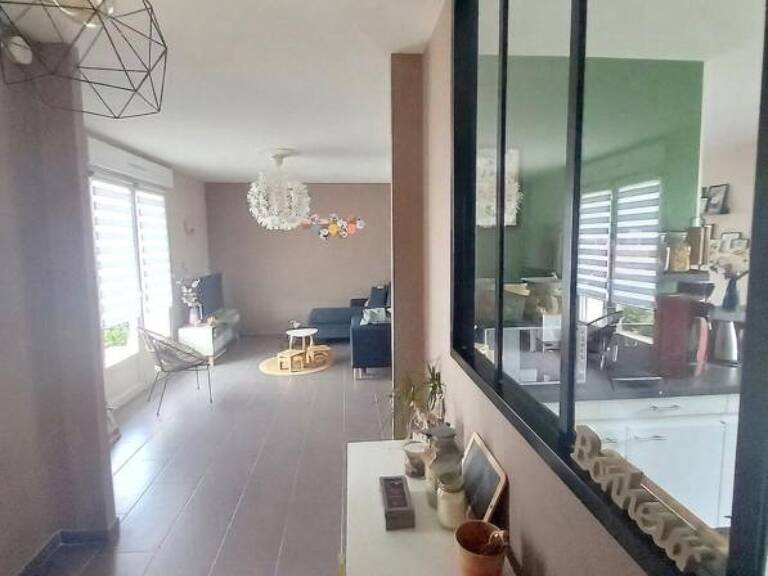 ERNÉE – Maison de plain-pied rénovée 88 m² – 3 ch. – jardin, terrasse 60 m² – aucun travaux — photo 1