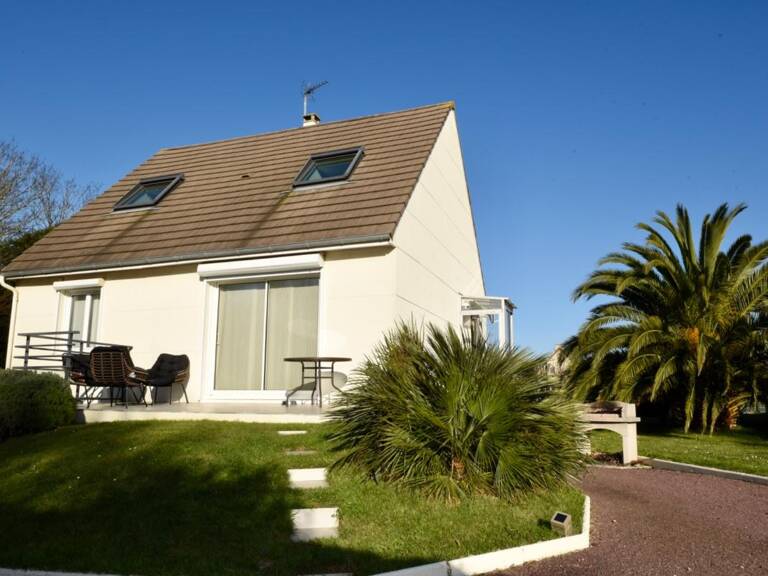 Maison 4 pièces - 100 m2 - BERNIERES SUR MER (14) — photo 1