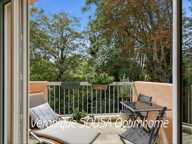 APPARTEMENT AVEC BALCON DANS UN ECRIN DE VERDURE — photo 4