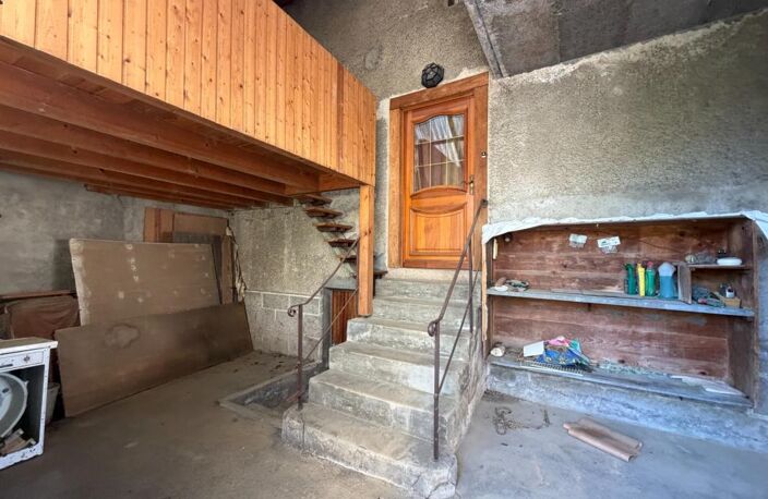 WOLSCHWILLER – MAISON DE CARACTÈRE 133 M² – GRANDES DÉPENDANCES – TERRAIN 767 M² – PROCHE FRONTIÈRE SUISSE — photo 4