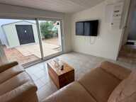 JARD SUR MER (85520) - AU COEUR DU VILLAGE- MAISON DE PLAIN PIED 2 CHAMBRES MEUBLEE AVEC COUR PRIVATIVE — photo 4