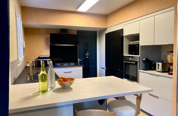 Maison familiale 4 chambres, 1 bureau, jardin et garage — photo 3