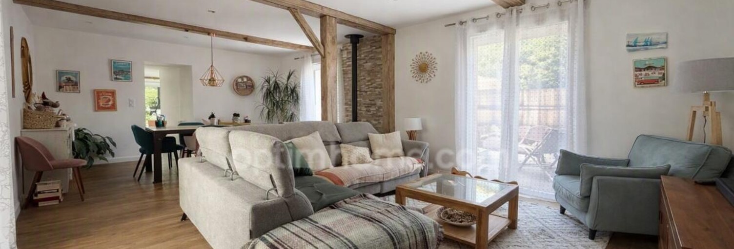 Maison 5 Pièces 142 m² à vendre à Jozerand (63460)