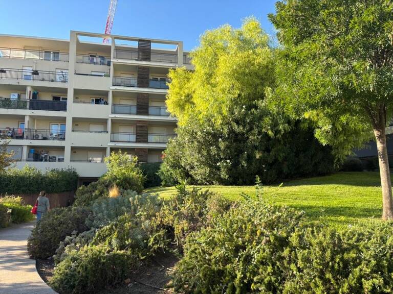 Marseille 13e – T2 42 m² + Terrasse 17 m² | Parking sous-sol | Métro St-Just (DPE A/A) — photo 1