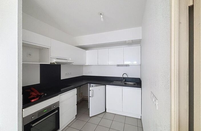 Marseille 13e – T2 42 m² + Terrasse 17 m² | Parking sous-sol | Métro St-Just (DPE A/A) — photo 3