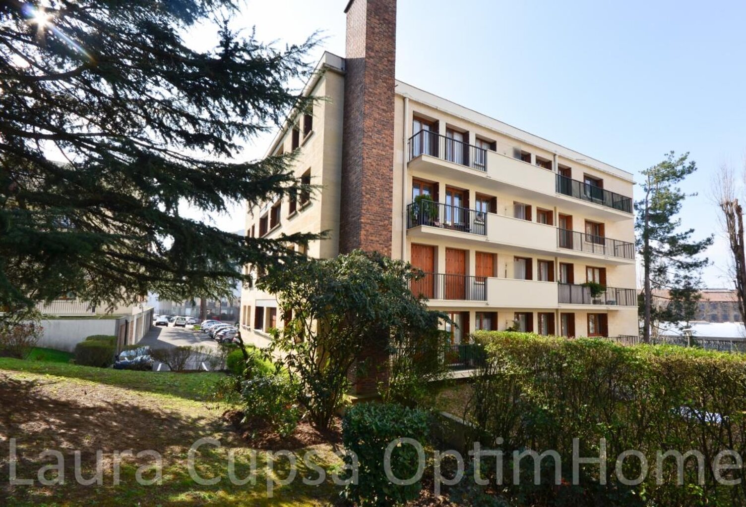 FRESNES - 3 PIECES - 61,76 m² - DERNIER ETAGE - BALCON, CAVE ET PARKING — photo 1
