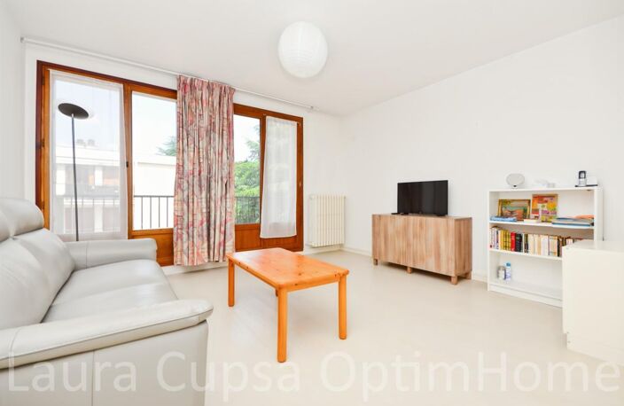 FRESNES - 3 PIECES - 61,76 m² - DERNIER ETAGE - BALCON, CAVE ET PARKING — photo 2