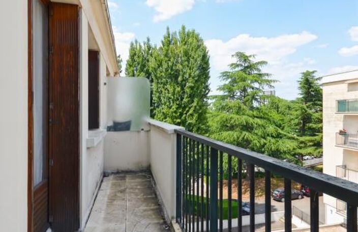 FRESNES - 3 PIECES - 61,76 m² - DERNIER ETAGE - BALCON, CAVE ET PARKING — photo 4