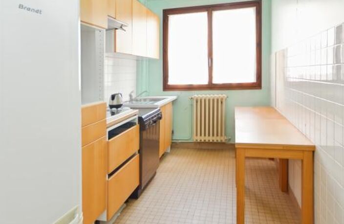 FRESNES - 3 PIECES - 61,76 m² - DERNIER ETAGE - BALCON, CAVE ET PARKING — photo 5