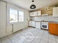 Maison avec 3 chambres, garage et jardin, proches commerces et écoles — photo 4