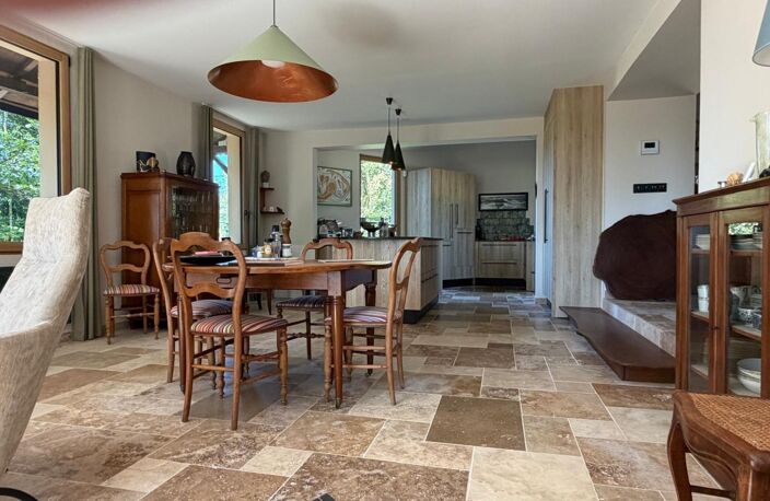 MARCIAC(32) proche: AUTHENTIQUE MOULIN SEIGNEURIAL d'EXCEPTION  des XIV-XVIIIs, caché, avec son bief baignable, 1.5 HECTARE, élégante rénovation, meublé, tennis, RARE — photo 3