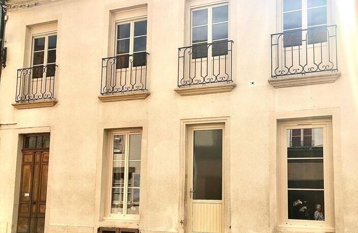 Maison de caractère avec jardin, garage double et beau potentiel centre Arnay-le-Duc / 40mn de DIJON — photo 3