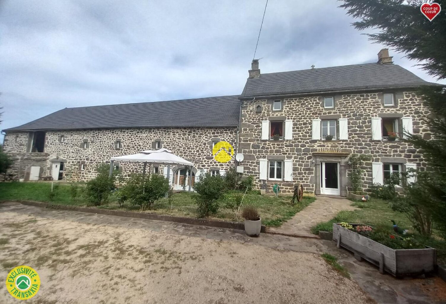 CORPS DE FERME — photo 1