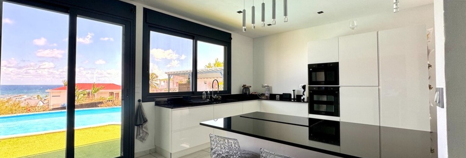Maison 6 Pièces 180 m² à vendre à Sainte-Anne (97180)