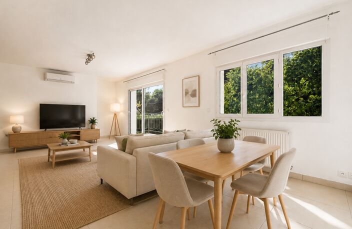 Maison entièrement rénovée à vendre 4 pièces de 85m2 avec 3 chambres et garage 60 m2 sur 833 m2 de terrain à CREYSSE (24) — photo 4