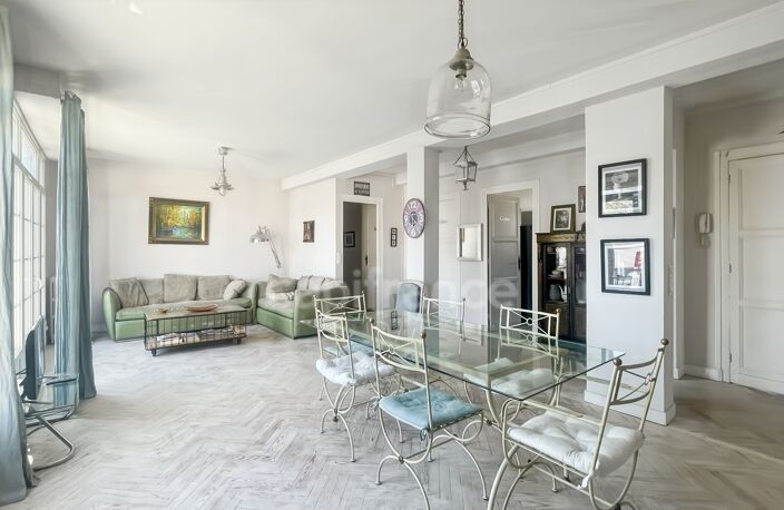 ROYAN, Quartier Eglise Notre-Dame : T3 de 93 m² au 1er étage avec balcon et jardin partagé — photo 4