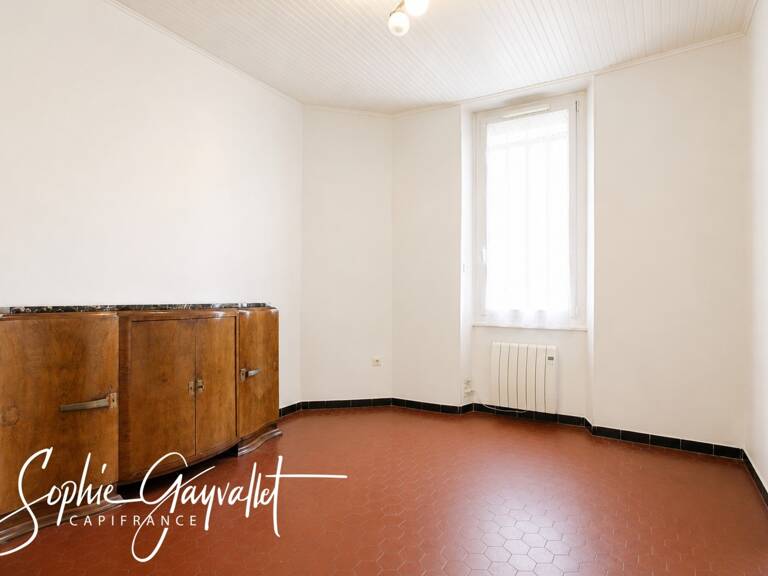 MARSEILLE 4ème (Boulevard Figuière) – Appartement T2 Bis de caractère avec alcôve, terrasse et caves — photo 1