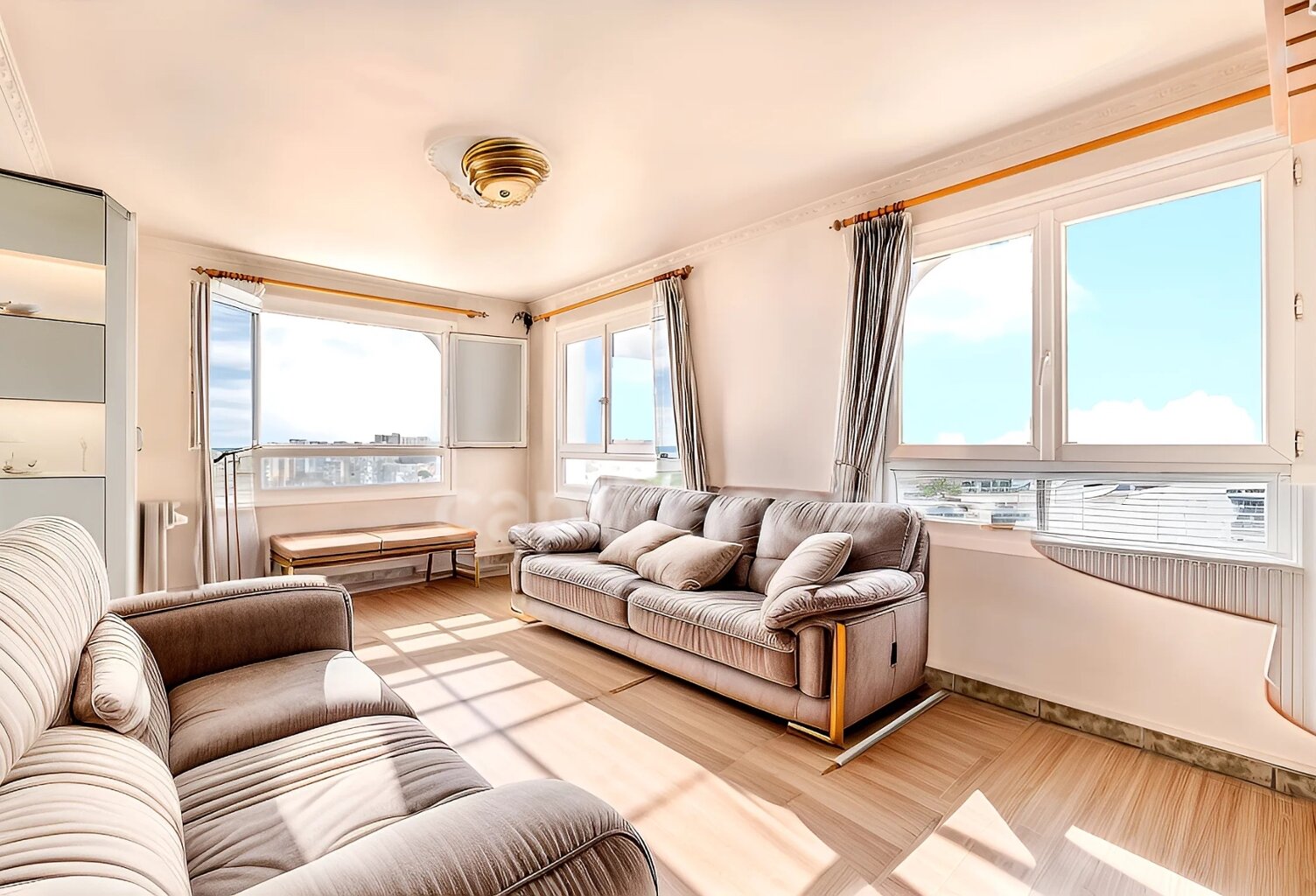 Appartement à vendre T4/T5 pièces PARIS 20EME ARRONDISSEMENT (75) en étage élevé avec vue panoramique — photo 1