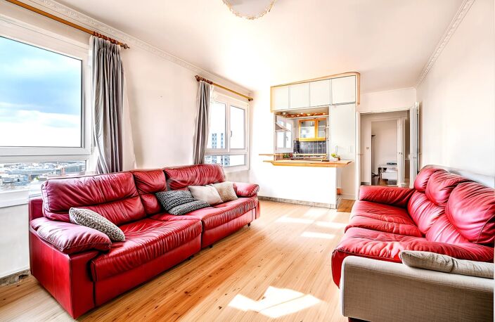 Appartement à vendre T4/T5 pièces PARIS 20EME ARRONDISSEMENT (75) en étage élevé avec vue panoramique — photo 2