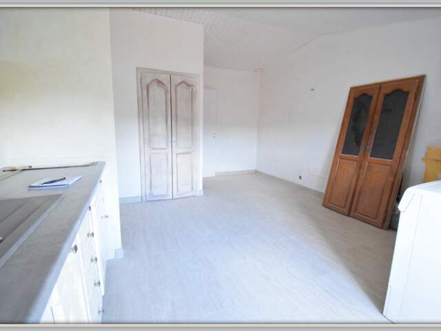 Appartement à vendre 3 pièces GRASSE dans hameau au calme — photo du bien