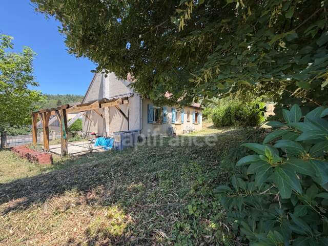 MAISON DE 110 M2, TERRAIN CLOS ET ARBORÉ 1000 M2, 4 CHAMBRES, 1 BUREAU, TOUT-À-L'ÉGOUT, FIBRE OPTIQUE, TF 615€, DOUBLE VITRAGE PVC + VR ÉLECTRIQUE + MOUSTIQUAIRES — photo du bien