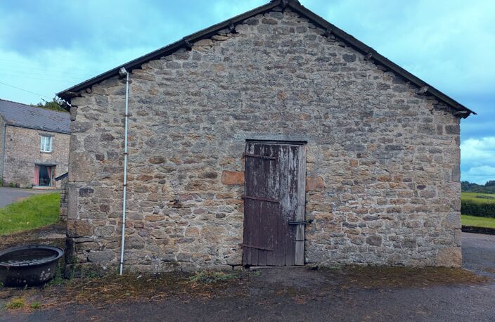 Séglien longére de 115m² environ vie de Plain pied 5 pièces dépendances, hangar de 420m², puits, Parcelles de 4746 m² — photo 3