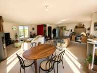 Maison de plain-pied – 94 m² – 3 chambres – Terrain 910 m² – DPE B — photo 3