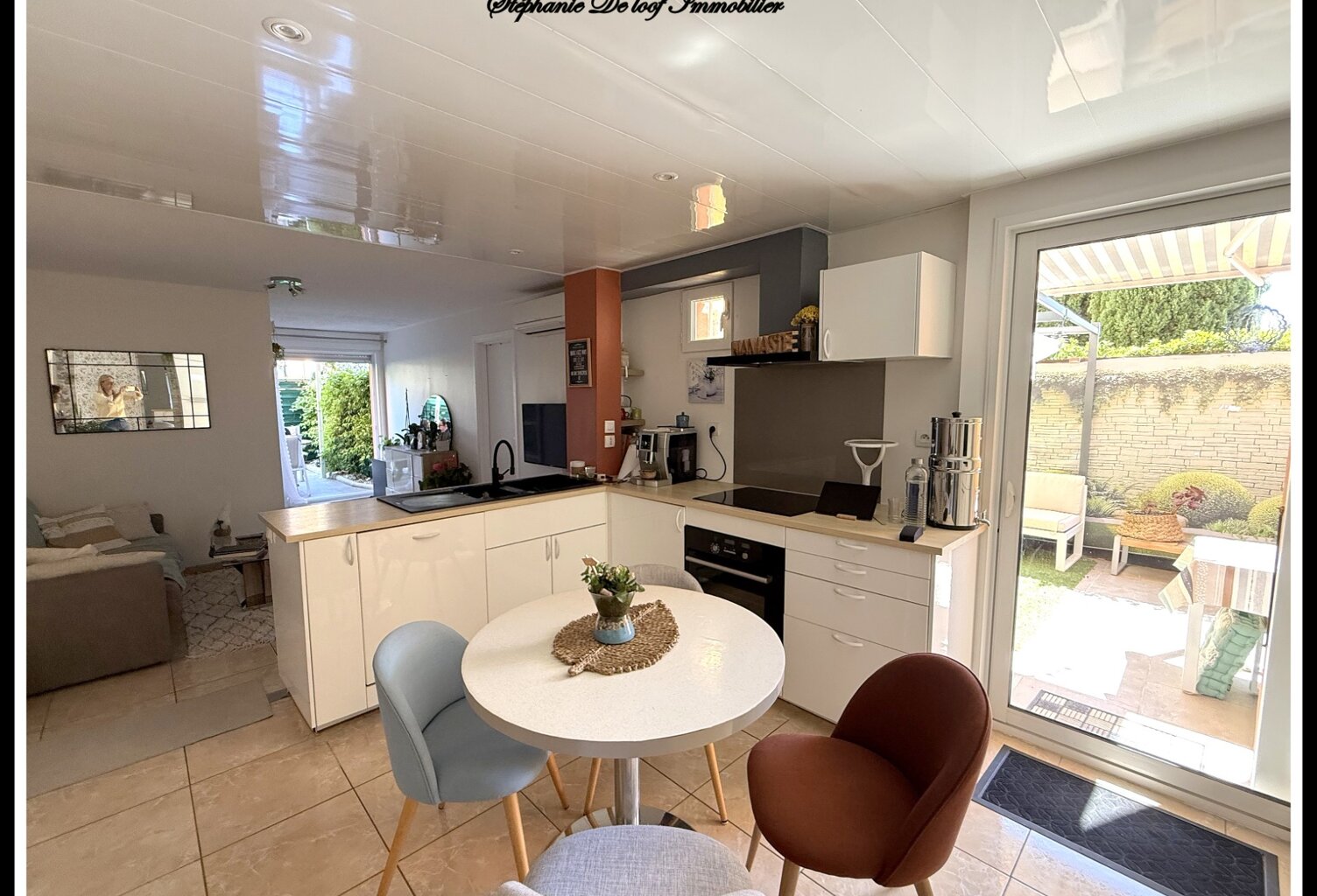 Appartement avec terasse et parking — photo 1