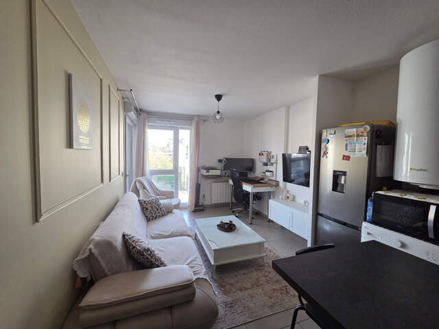 Appartement à vendre 2 pièces MEYZIEU (69) — photo du bien