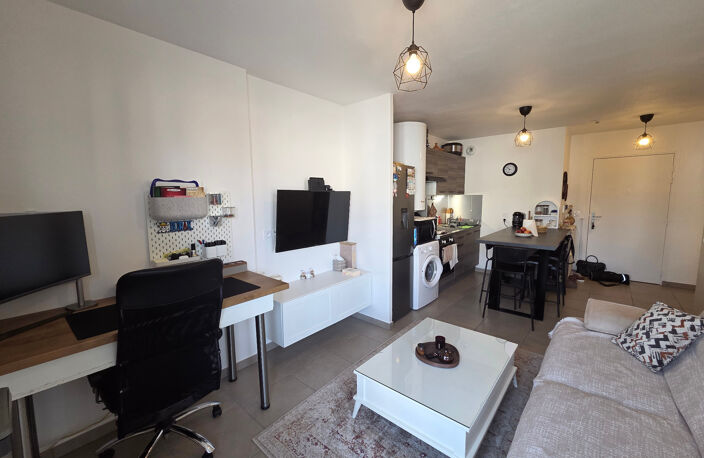 Appartement à vendre 2 pièces MEYZIEU (69) — photo 2