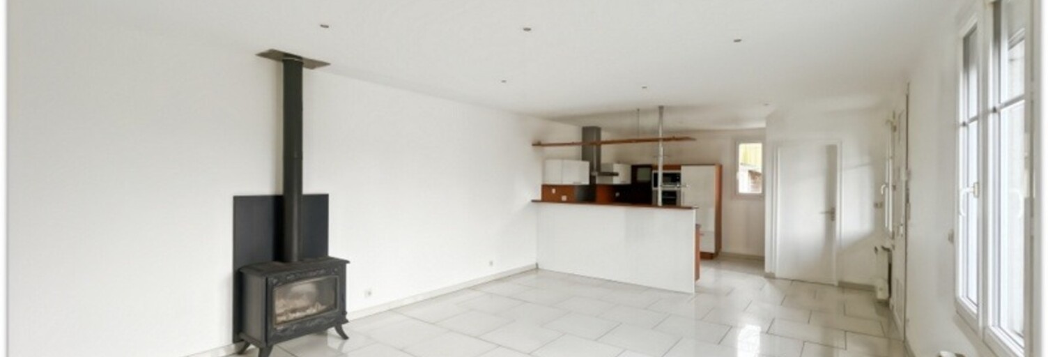 Maison 5 Pièces 95 m² à vendre à Saint-Hilaire-du-Harcouët (50600)