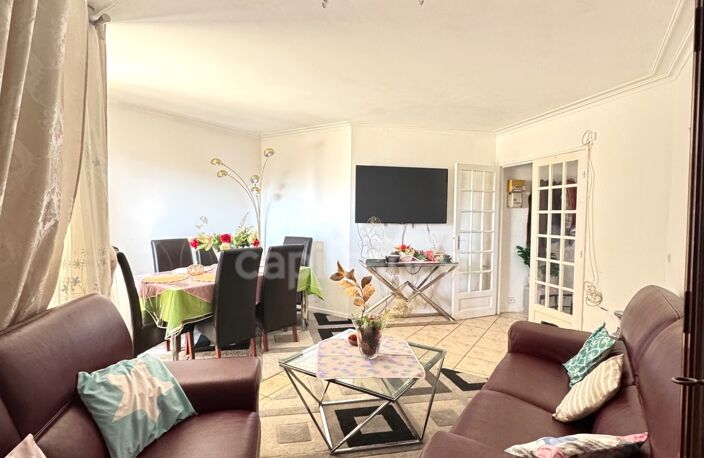 Appartement à vendre spacieux F4 avec deux balcons — photo 2