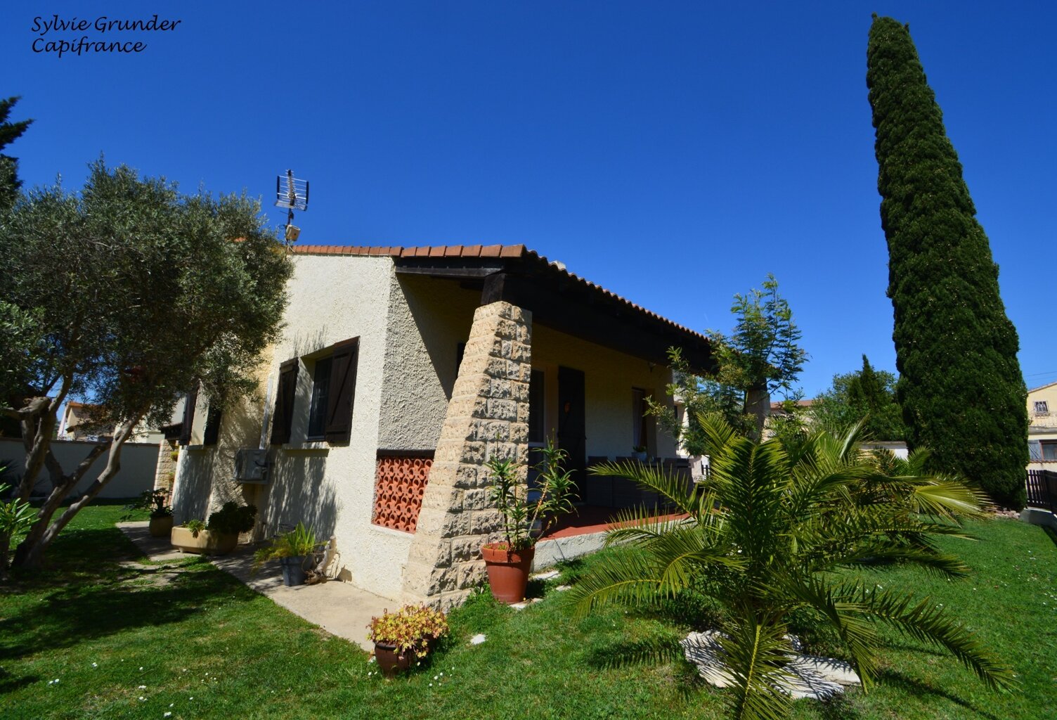 Villa à vendre 4 pièces SALIN DE GIRAUD (13)sans mitoyenneté — photo 1