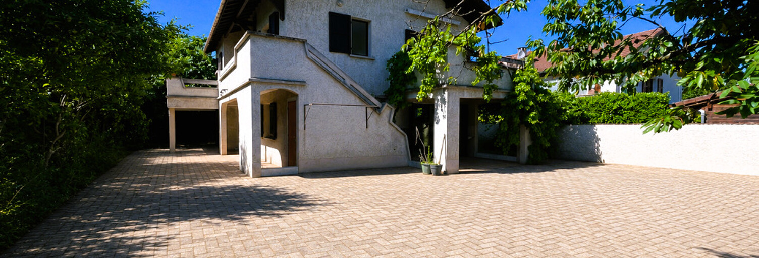 Maison 8 Pièces 151 m² à vendre à Saint-Martin-d'Hères (38400)