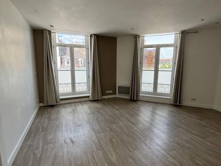 T1 — photo 1