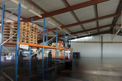 Commerce  256000 €