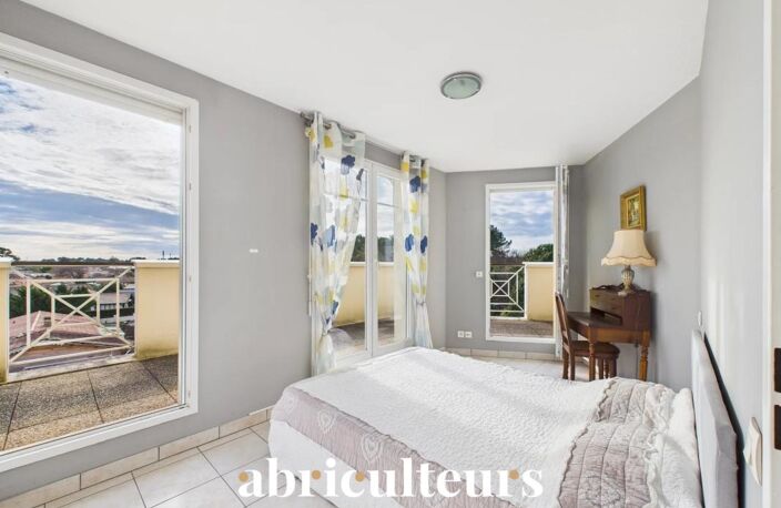 Appartement T4 lumineux – Dernier étage et Grande terrasse  en vente à Gujan-Mestras (33470) — photo 5