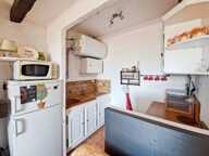 Appartement T3 en maison de village avec belle vue dégagée campagne — La Verdière (DPE C) — photo 3