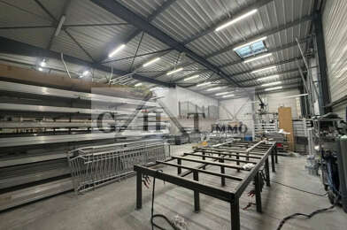 Local industriel  2500000 €