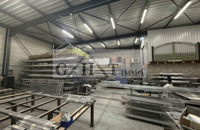 Local d'activités 1865m2 à Vendre Montreuil — photo 2