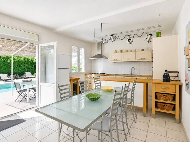 Maison de 5 pièces de 166 m² à Barjac — photo 1