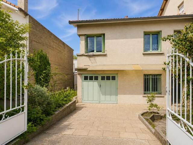 Maison 6 pièces de 120 m² à Valence Chateauvert — photo du bien