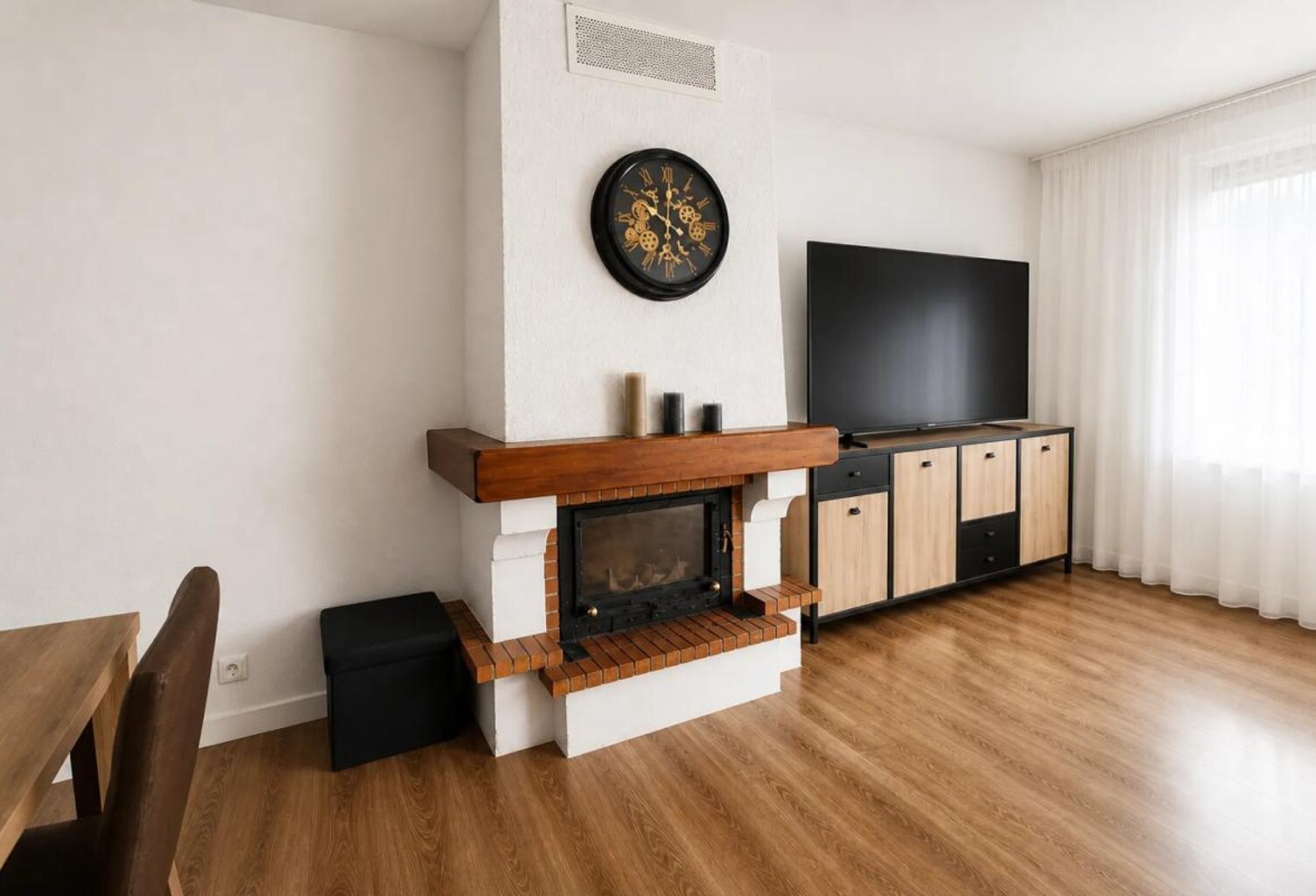 4 CHAMBRES et PLEIN  DE SOLEIL POUR CETTE MAISON AU PONTET — photo 1
