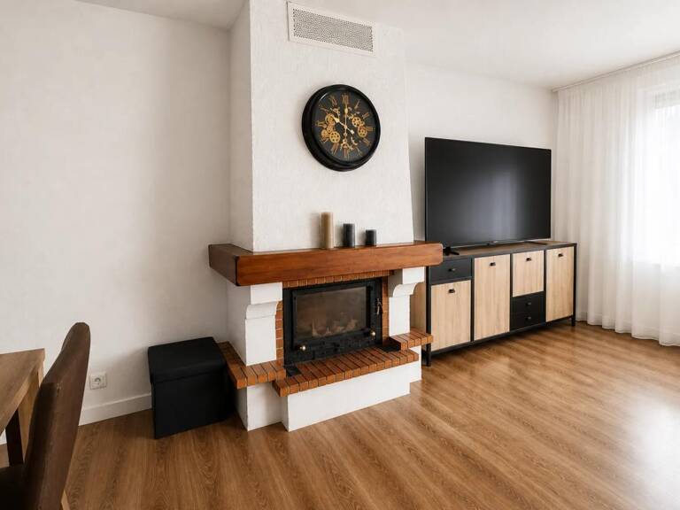 4 CHAMBRES et PLEIN  DE SOLEIL POUR CETTE MAISON AU PONTET — photo 1
