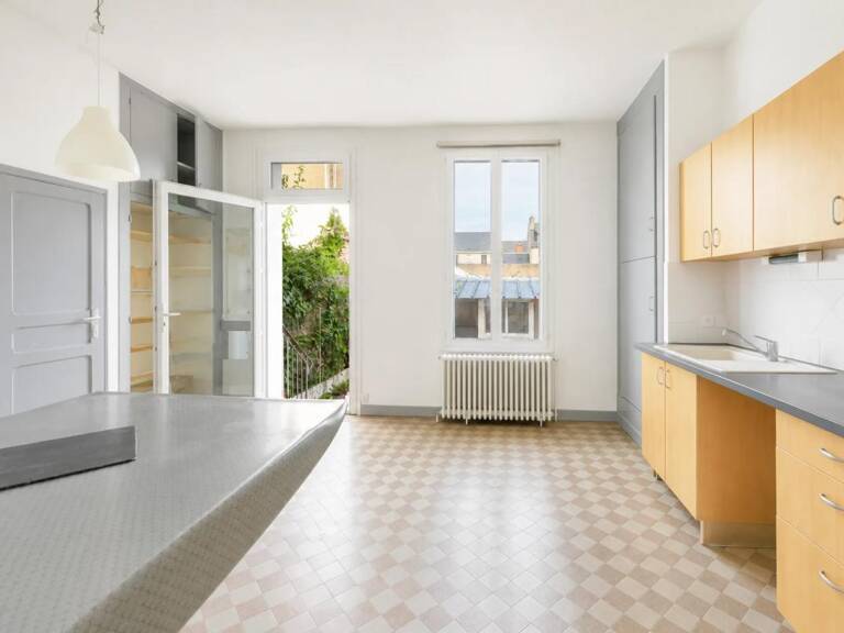 Maison de 4 pièces de 68 m² situé à Tours — photo 1
