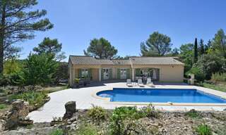 Maison 11 Pièces 235 m² à vendre à Nîmes (30900)