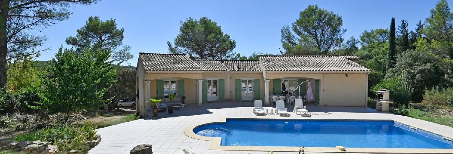Maison 11 Pièces 235 m² à vendre à Nîmes (30900)