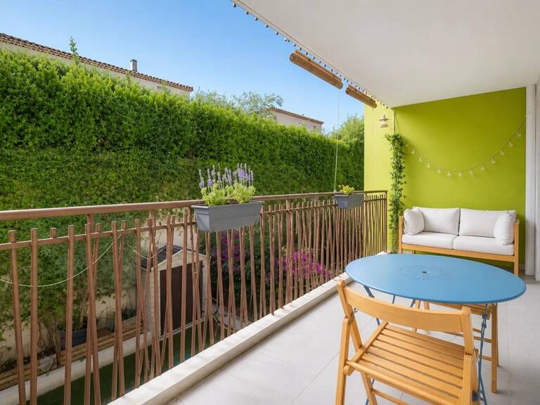 A VENDRE T3 RENOVE AVEC GARAGE ET TERRASSE-MARSEILLE 13004-13012 — photo 1