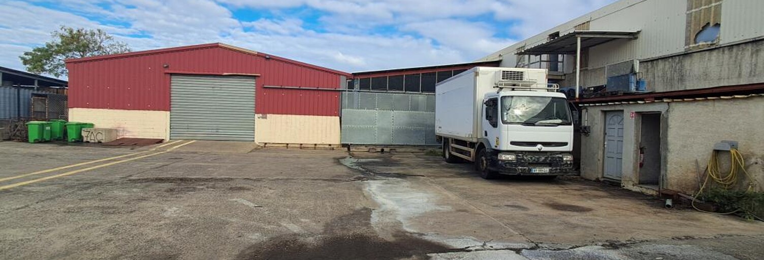 Local industriel  1720 m² à louer à Saint-Paul (97460)