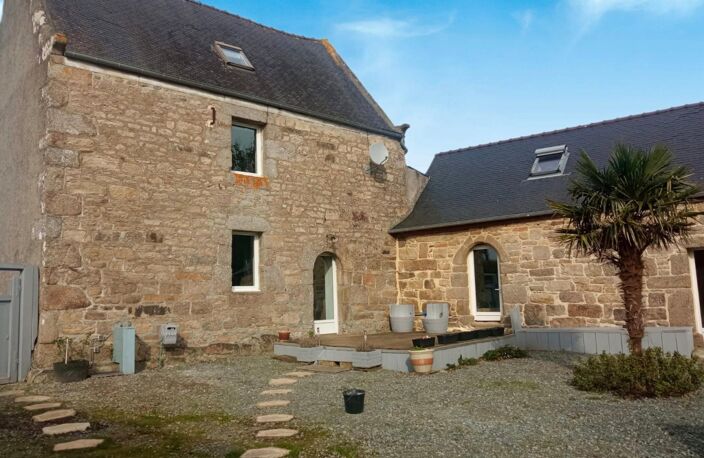 Maison en pierre, Gites, Dépendances, Grand terrain, Source — photo 2